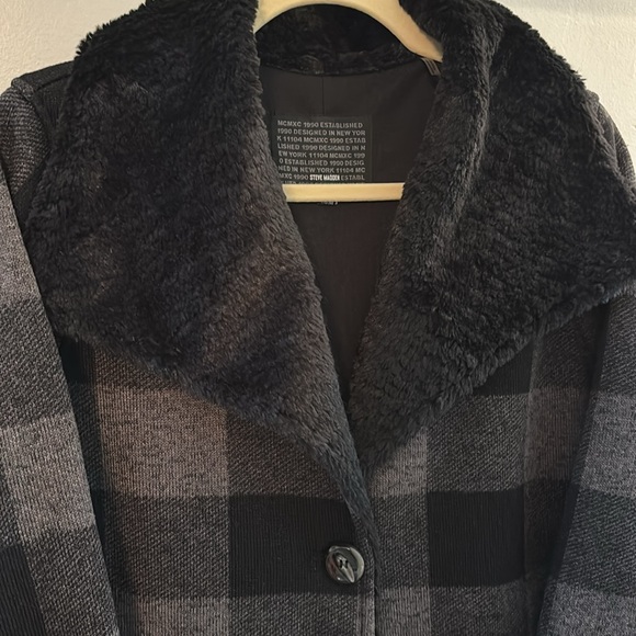 Women’s Steve Madden brand Pea Coat - Picture 2 of 9